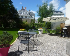 Breakfast in the garden